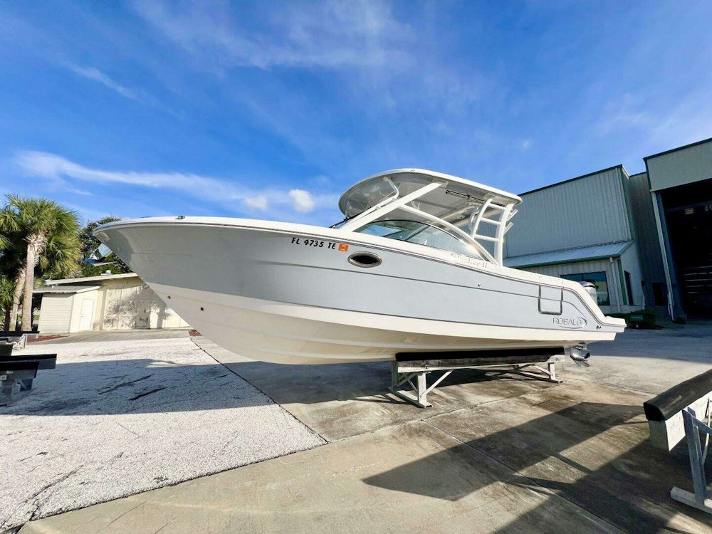 Robalo R317 Yacht For Sale