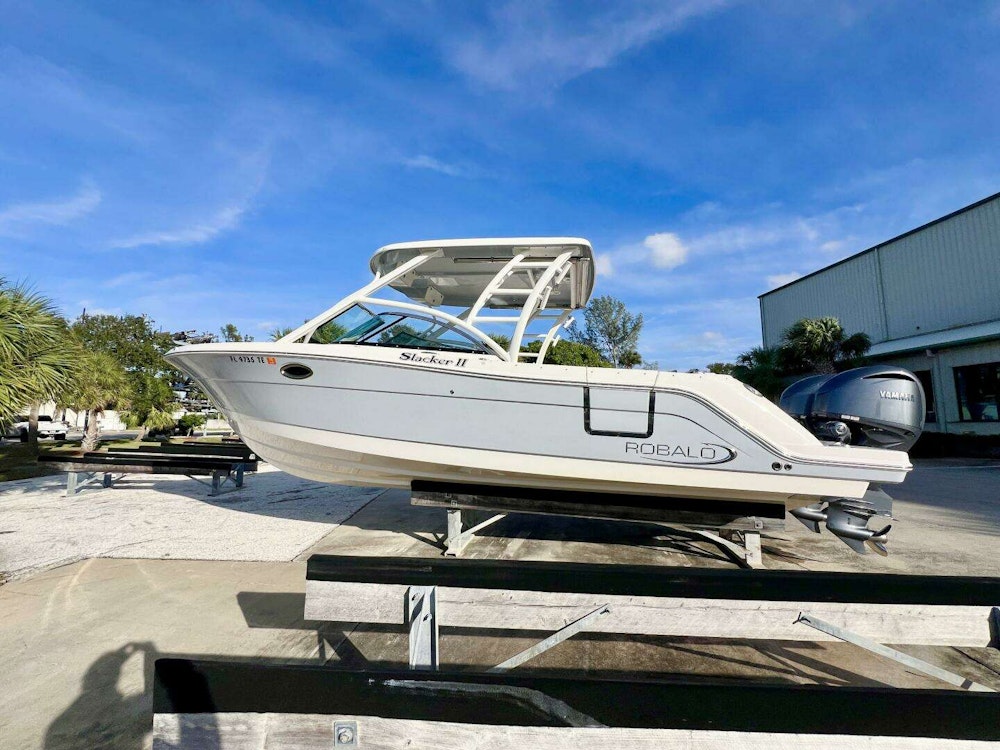 Robalo R317 Yacht For Sale