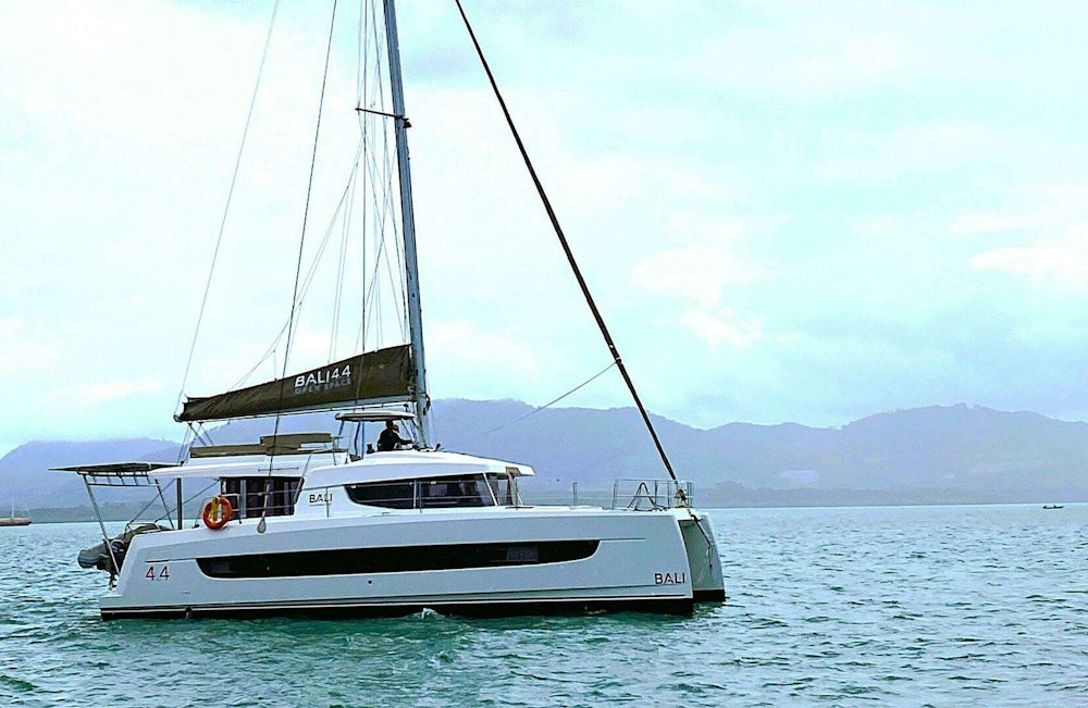 Bali 4.4 Open Space Yacht For Sale