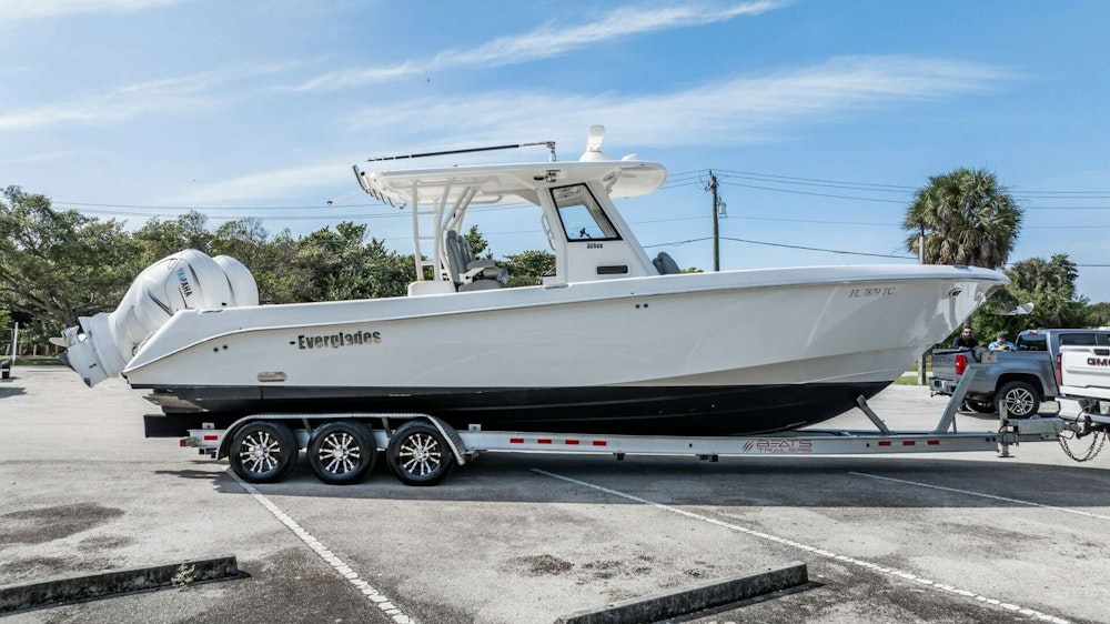 Everglades 335 Center Console Yacht For Sale