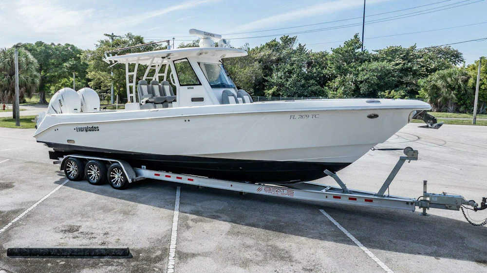 Everglades 335 Center Console Yacht For Sale