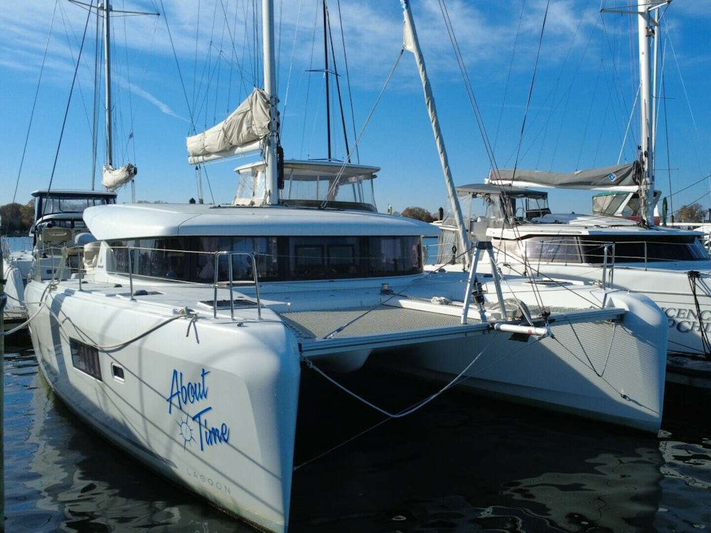 Lagoon 42 Yacht For Sale