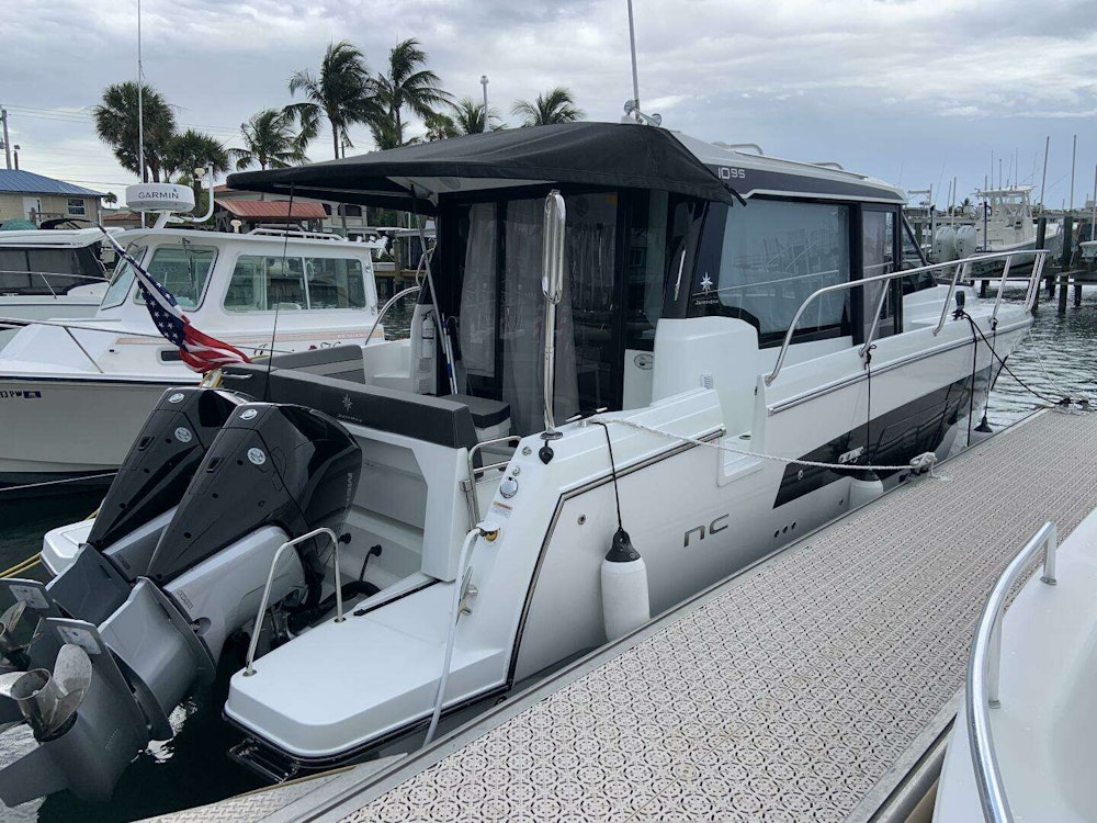 Jeanneau NC 1095 Coupe Yacht For Sale