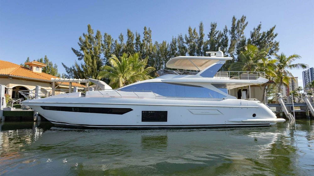 Azimut Fly Yacht For Sale