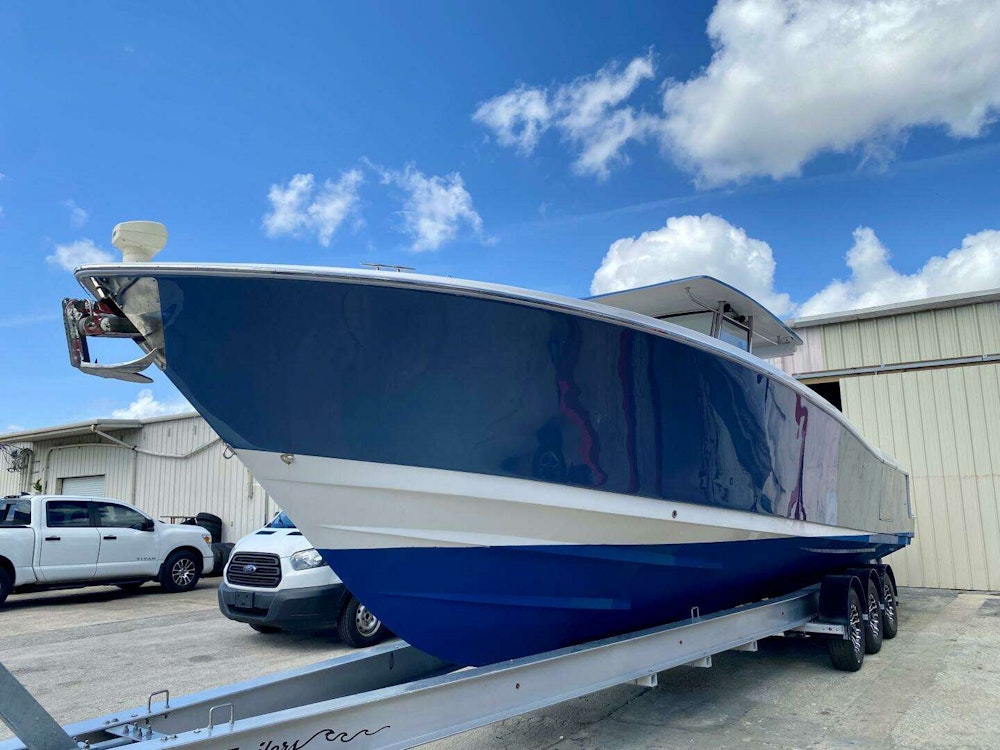 Fishing Raptor 390 Solarium Yacht For Sale