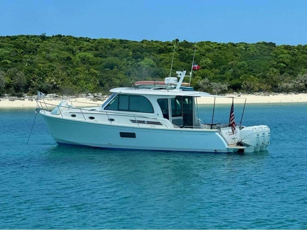 Back Cove 390 Yacht For Sale