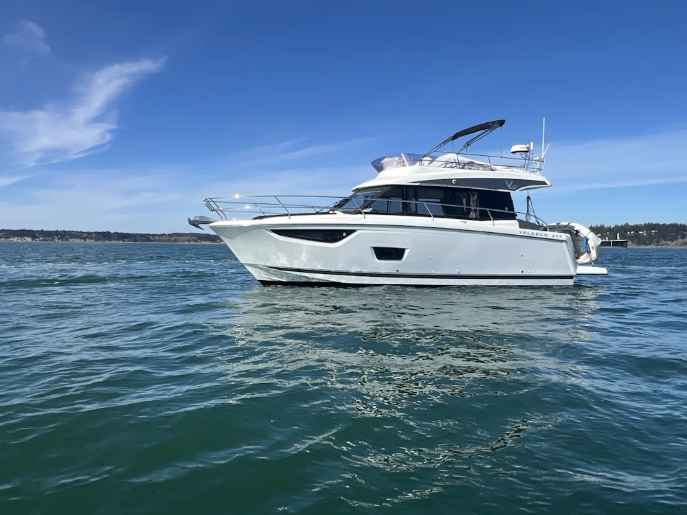 Jeanneau Velasco Yacht For Sale