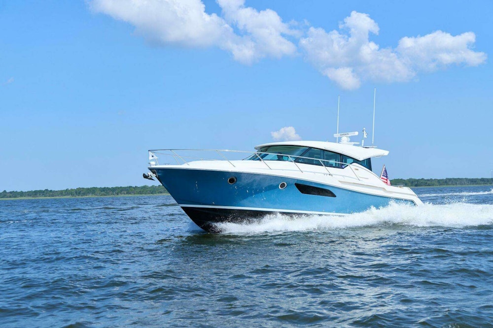 Tiara Yachts C44 Coupe Yacht For Sale