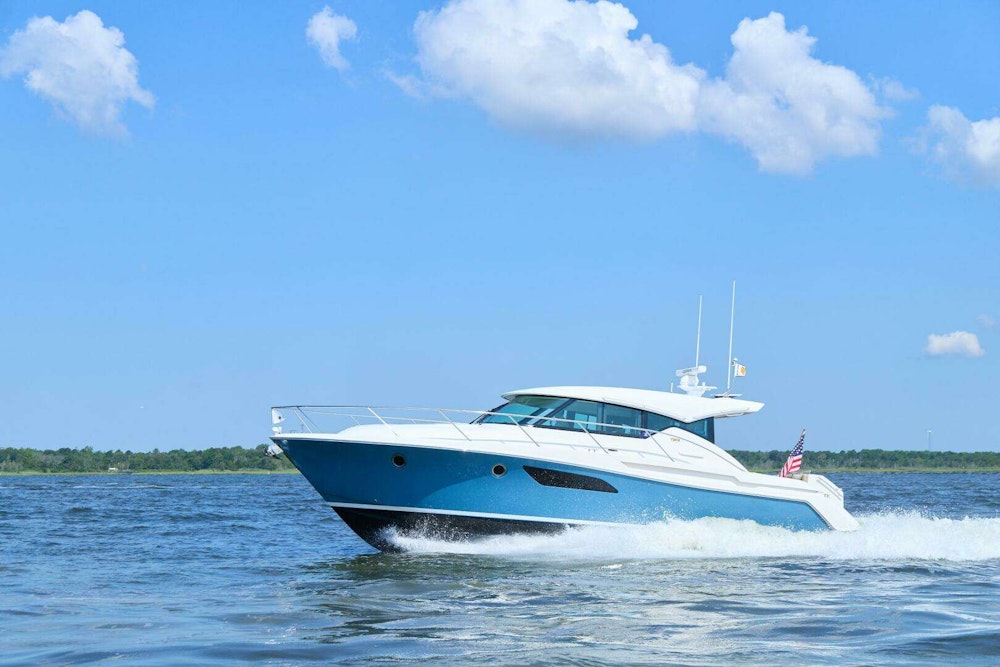Tiara Yachts C44 Coupe Yacht For Sale