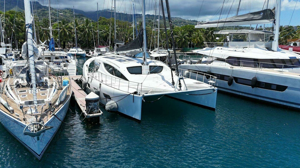 Xquisite Yachts X5 Yacht For Sale