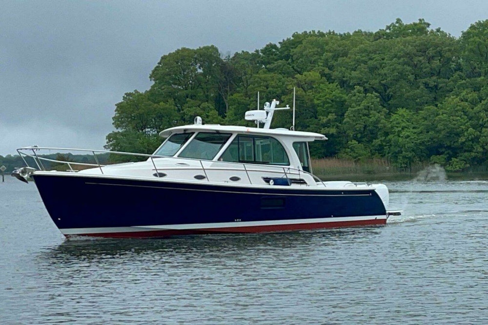 Back Cove 39O Yacht For Sale