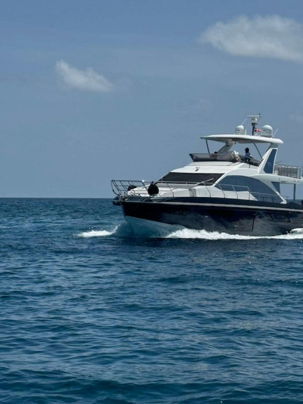 Azimut 60 FLY Yacht For Sale