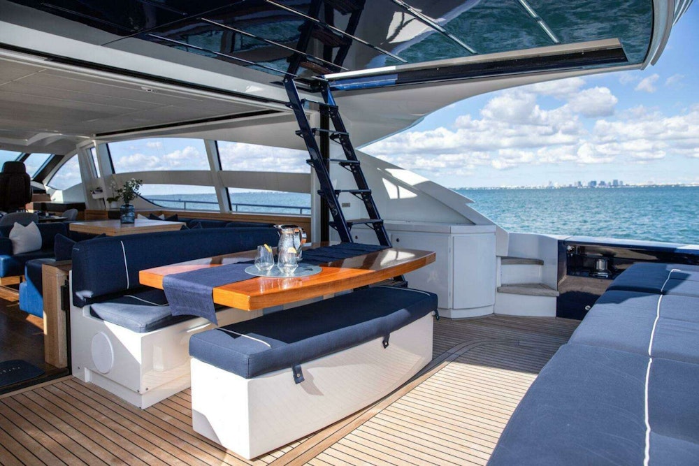 Pershing  Yacht For Sale