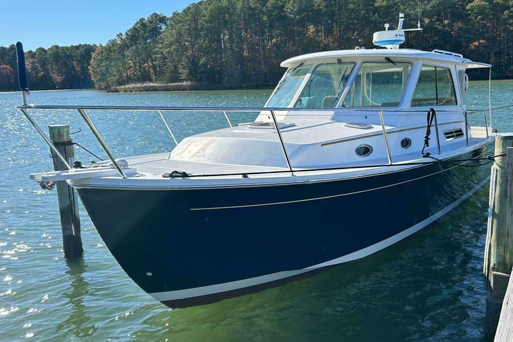 Back Cove 33 Yacht For Sale