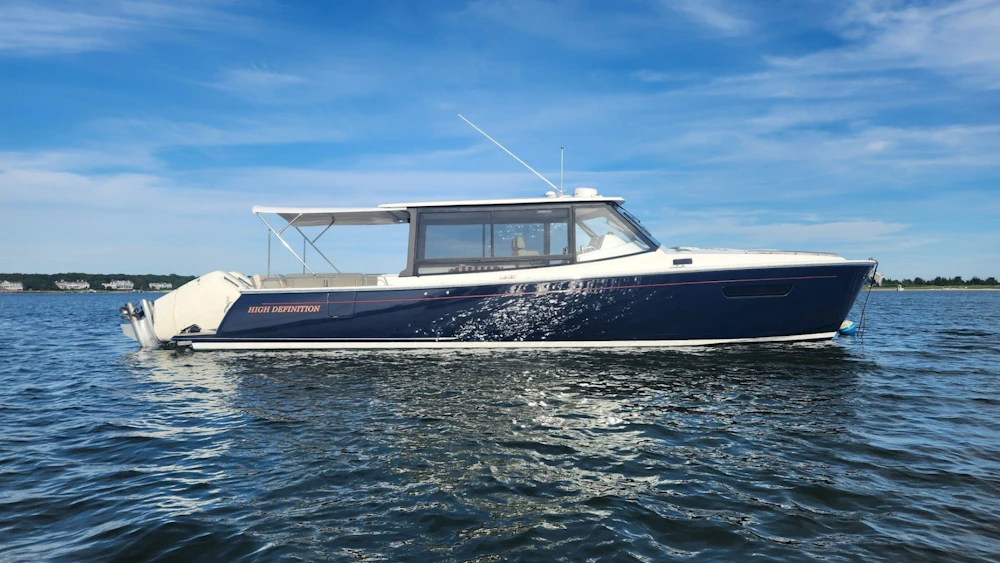 MJM 4 Yacht For Sale