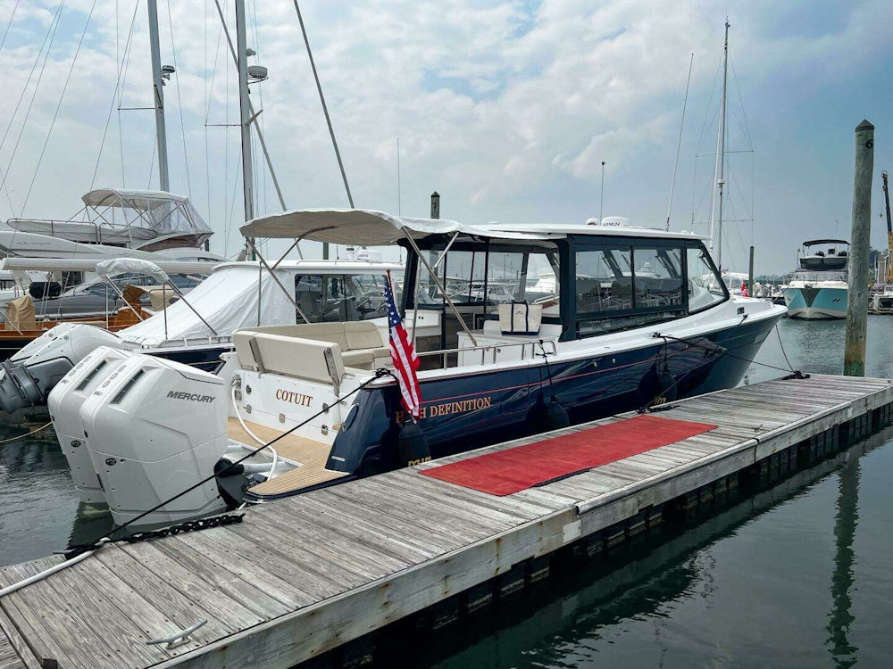 MJM 4 Yacht For Sale