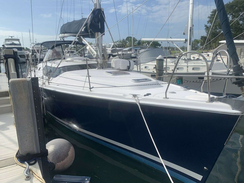 Hunter 45DS Yacht For Sale