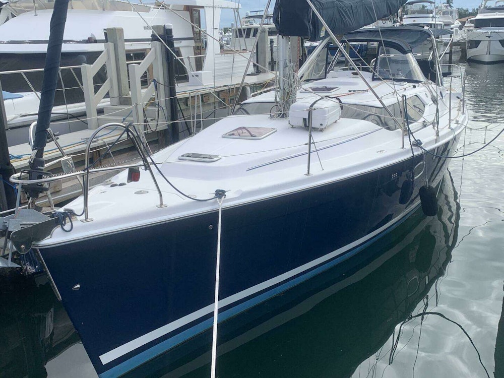 Hunter 45DS Yacht For Sale
