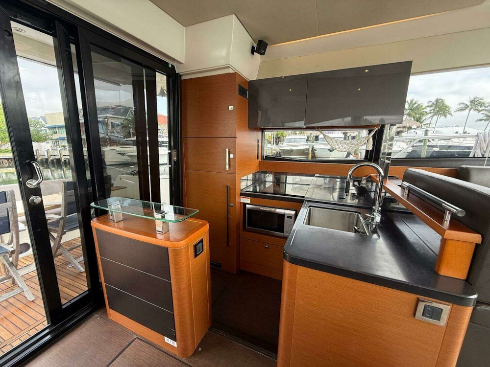 Prestige 500S Yacht For Sale