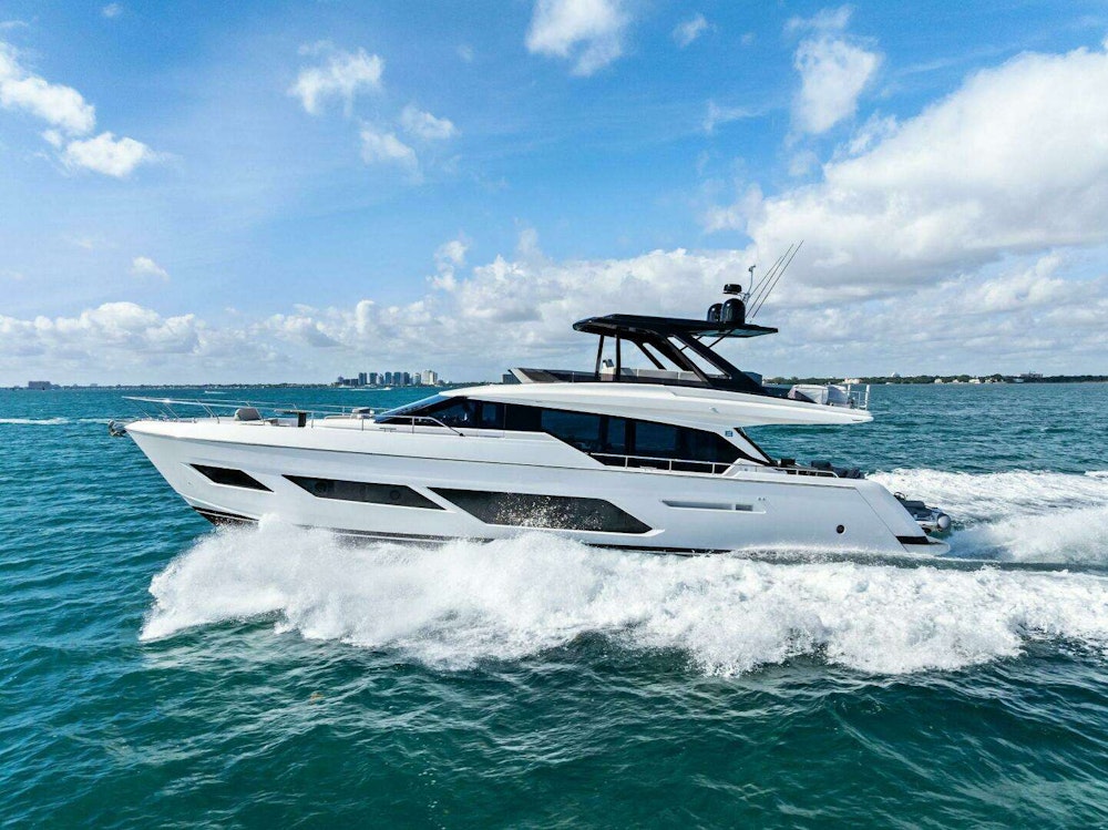 Ferretti Yachts 720 Yacht For Sale