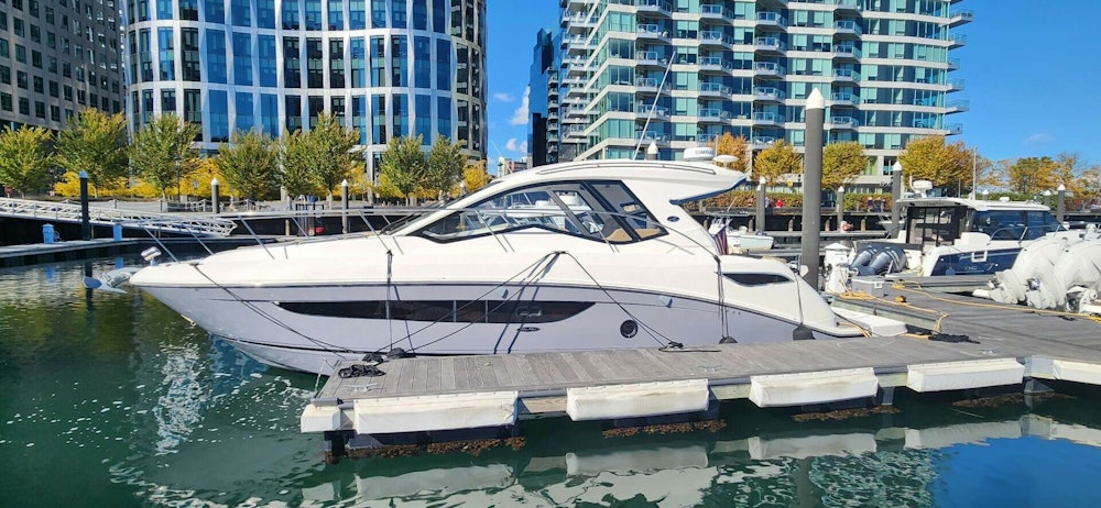 Sea Ray Coupe Yacht For Sale