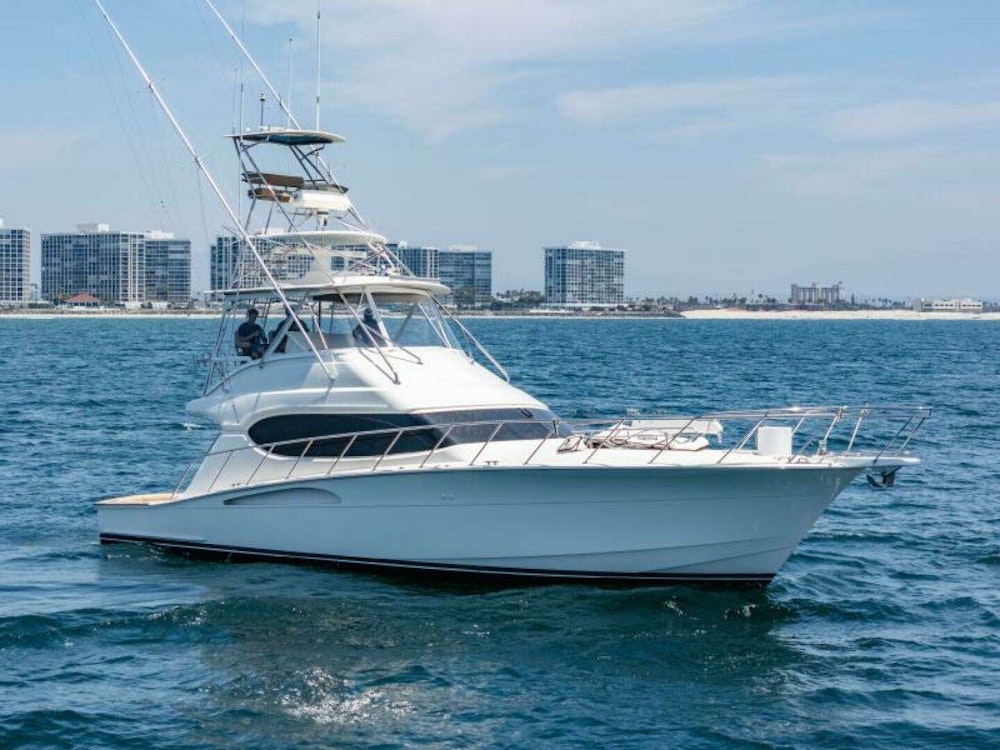 Hatteras 54 Convertible Yacht For Sale