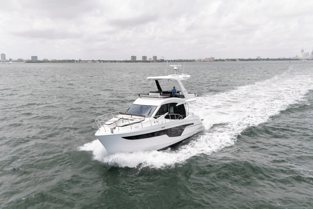 Galeon 500 Fly Yacht For Sale