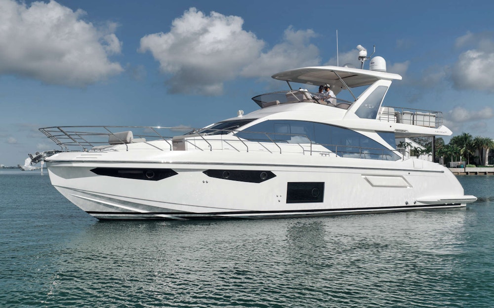Azimut FLYBRIDGE Yacht For Sale