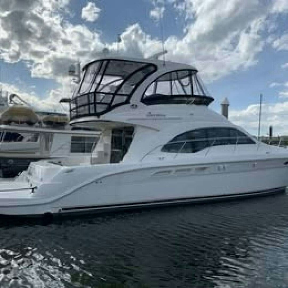 Sea Ray 529 Sedan Bridge Yacht For Sale