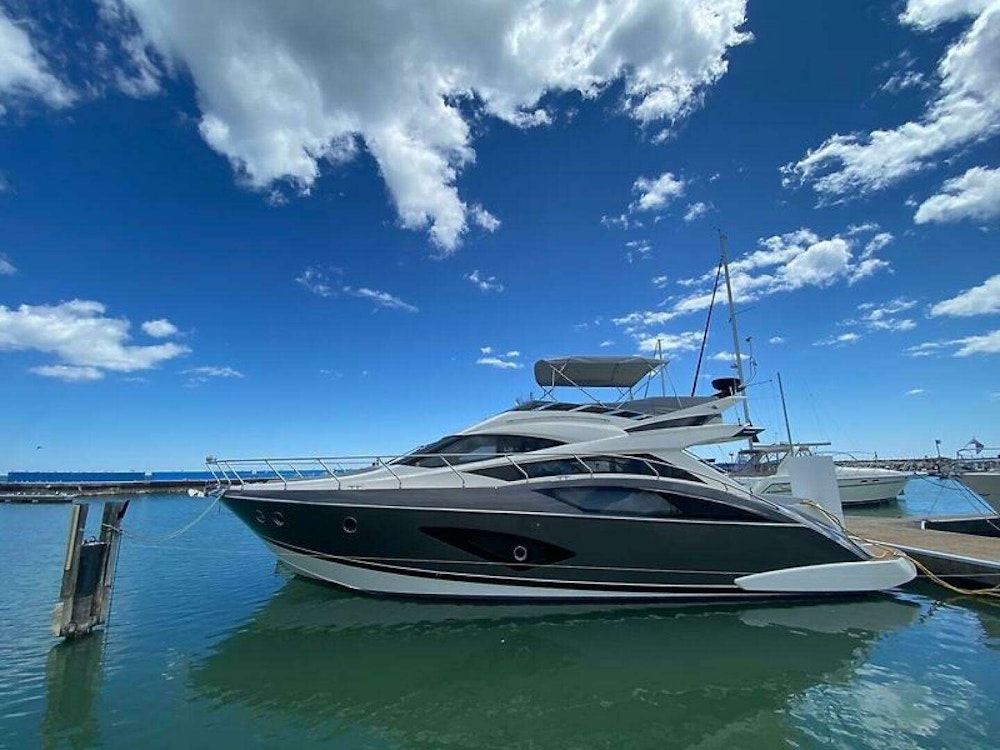 Marquis 500 Sport Bridge Yacht For Sale