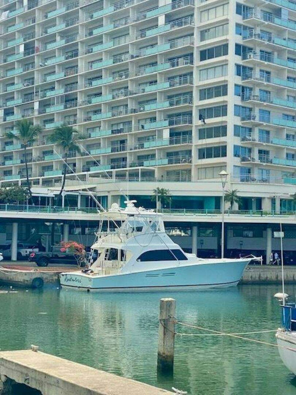 Post Convertable Yacht For Sale