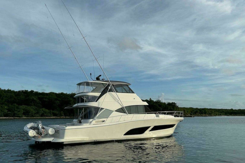 Riviera 50 Sports Motor Yacht Yacht For Sale