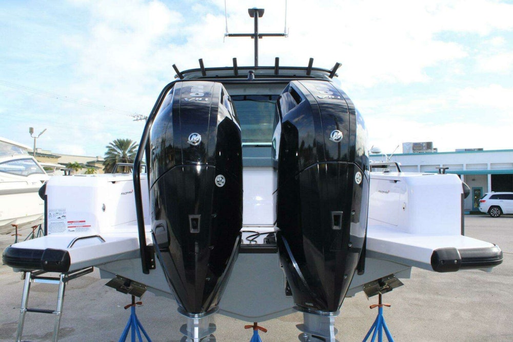 Axopar Cross Cabin Yacht For Sale