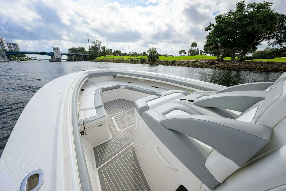 Regulator 41 Yacht For Sale