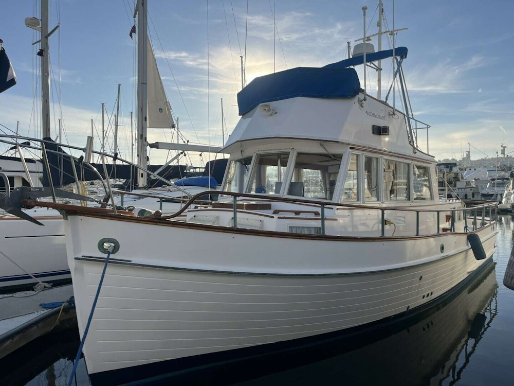 Grand Banks 36 Yacht For Sale