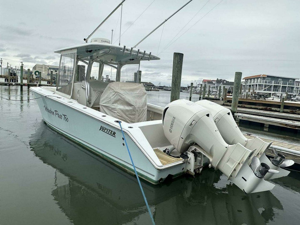 Jupiter Center Console Yacht For Sale