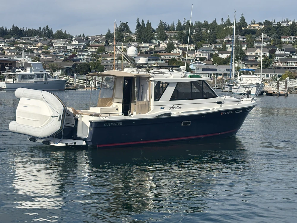 Cutwater 28 Yacht For Sale