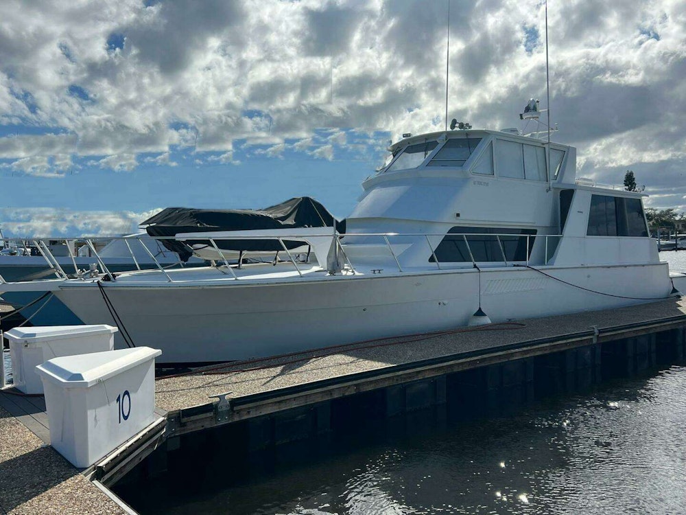 Viking 60 CPMY Yacht For Sale