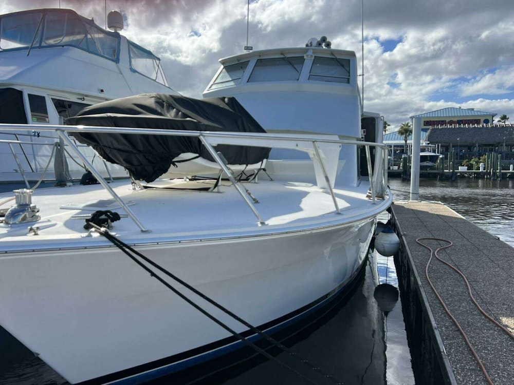 Viking 60 CPMY Yacht For Sale