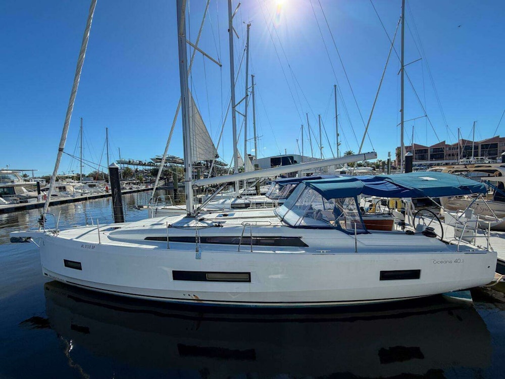 Beneteau 40.1 Yacht For Sale