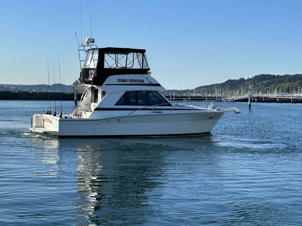 Riviera 34 Convertible Yacht For Sale