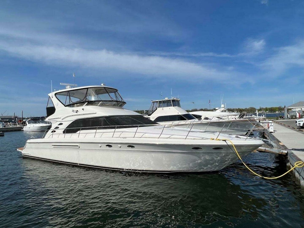 Sea Ray 560 Sedan Bridge Yacht For Sale