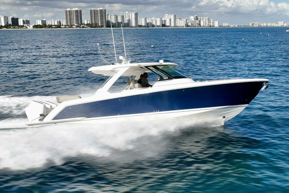 Tiara Yachts 38 LS Yacht For Sale