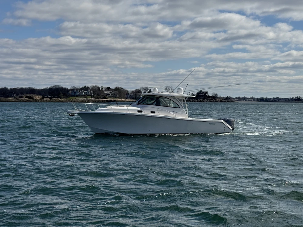 Pursuit OS 385 Offshore Yacht For Sale