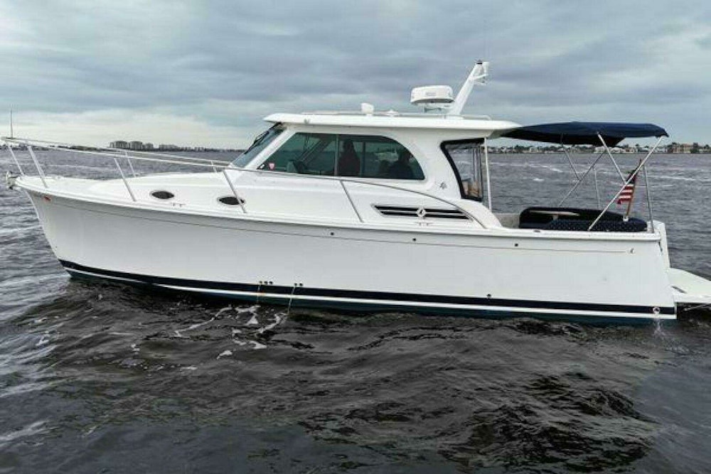 Back Cove 32 Yacht For Sale