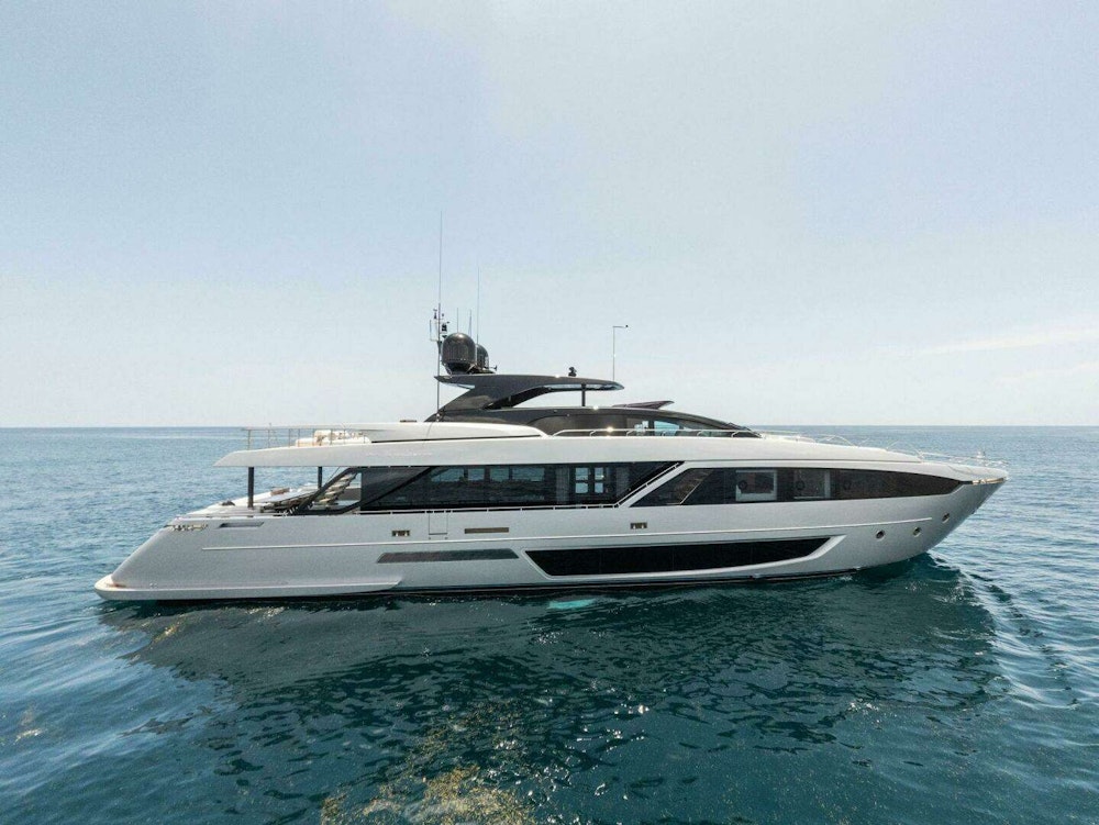 Riva Dolcevita Yacht For Sale