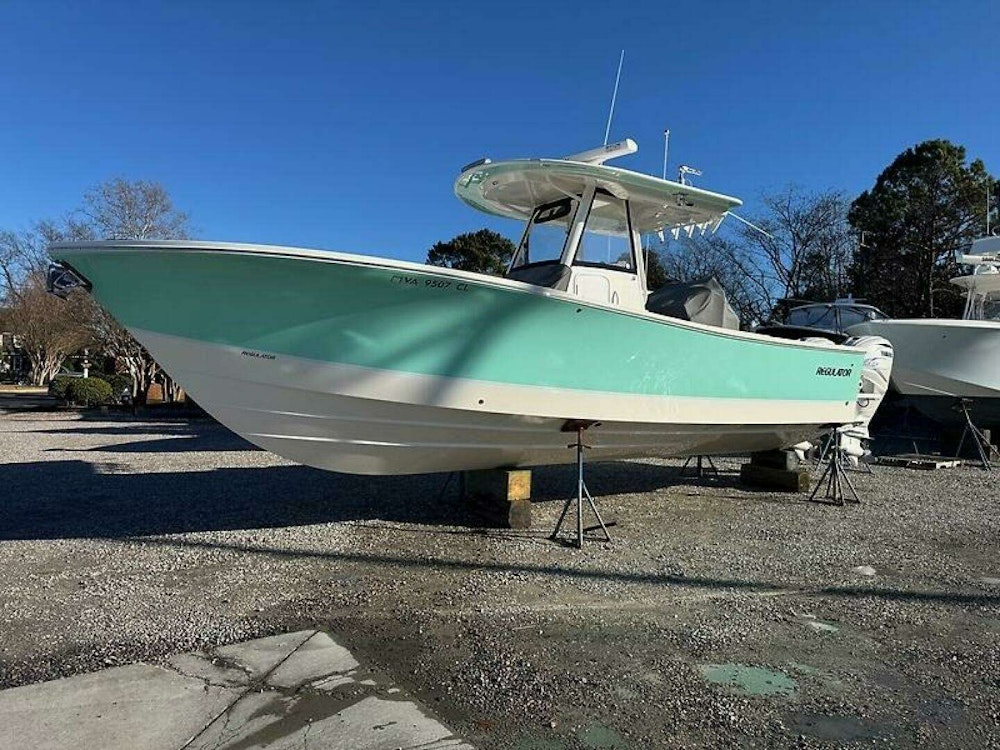 Regulator 31 FS Yacht For Sale