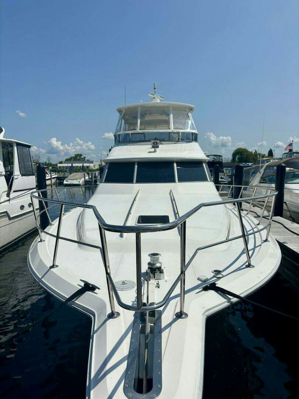 Sea Ray 550 Sedan Bridge Yacht For Sale