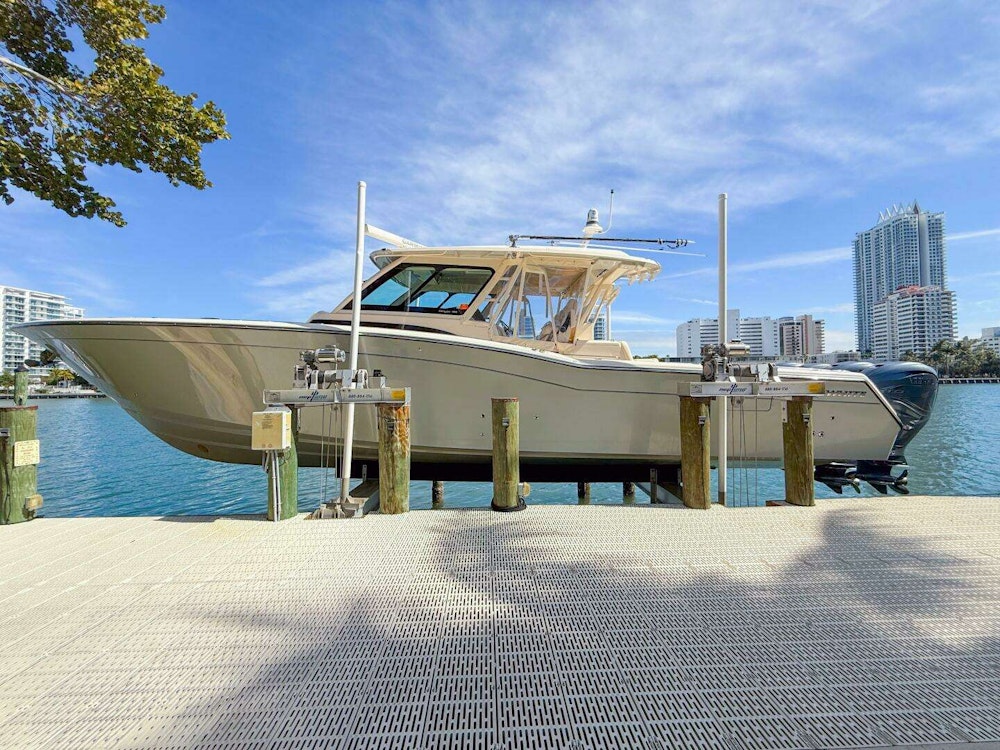 Grady-White Canyon 456 Yacht For Sale