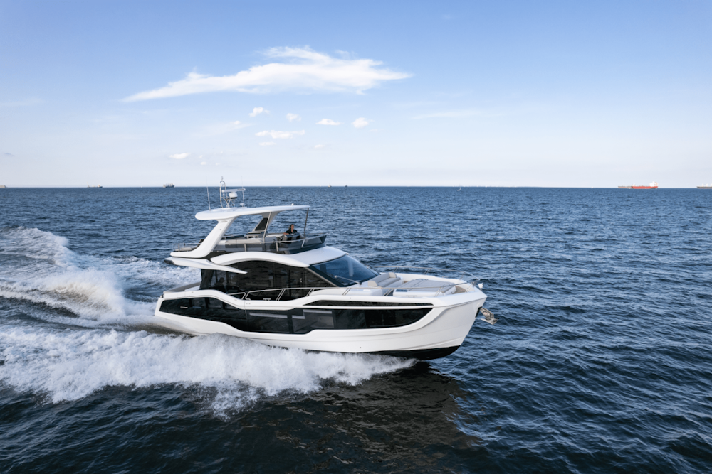 Galeon 560 FLY Yacht For Sale